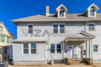 Main picture of 23 N Broadway