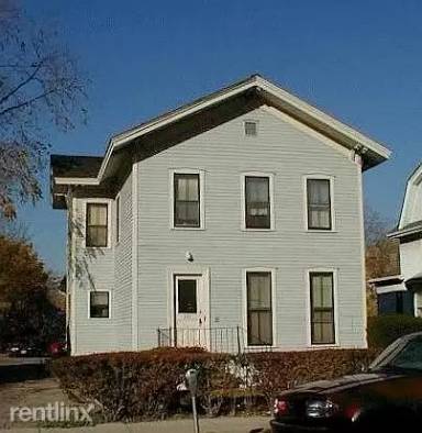 Main picture of 321 E Ann St
