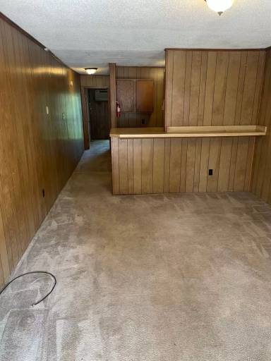 Main picture of Ridge and Van Guard Apartments