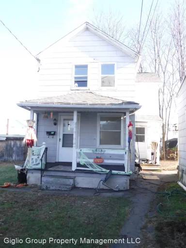 Main picture of 206 Olyphant Ct