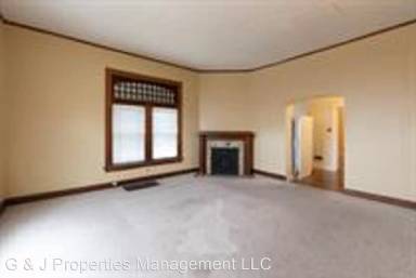 Main picture of 926 E Walnut St