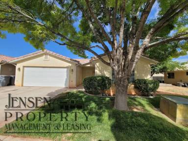 Main picture of 787 N Warm Springs Dr