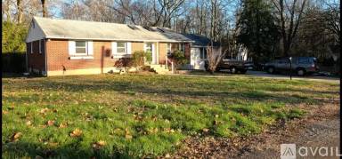 Main picture of 46 Crooked Ln