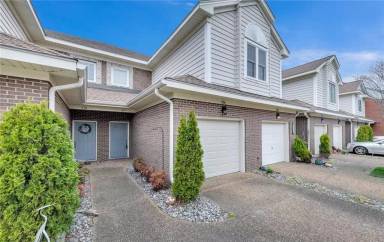 Main picture of 214 Mainsail Dr