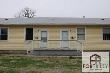 Main picture of 801 W 11th St