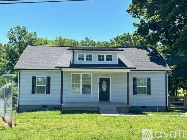 Main picture of 609 N Charlotte St
