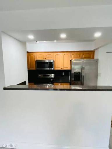 Main picture of 421 NW 107th Ave