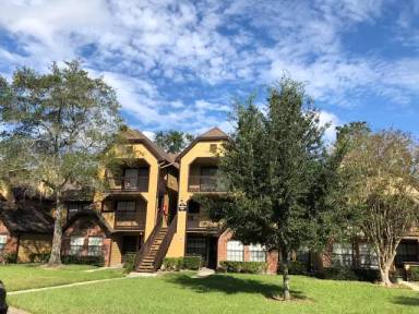 Main picture of 465 Forestway Cir