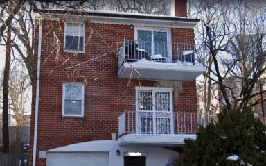 Main picture of 80 Liebig Ave