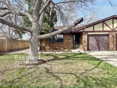 Main picture of 2333 W 17th St