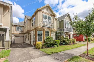 Main picture of 20703 SW Rosemount St