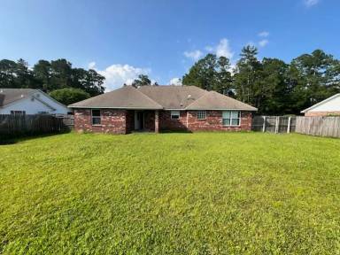 Main picture of 2005 Parkview Dr