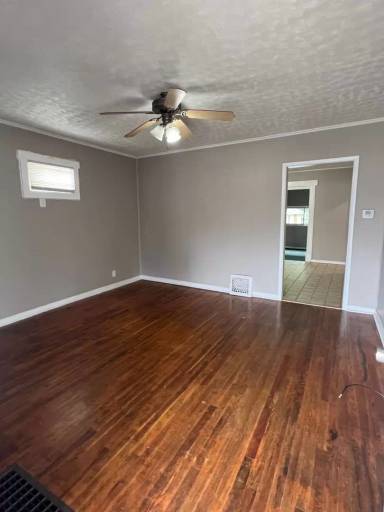 Main picture of 836 S New Ave