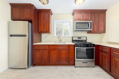 Main picture of 12136 Benton St