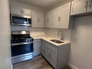 Main picture of 247 Kinderkamack Rd