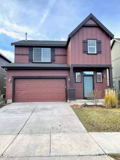 Main picture of 2867 NE Sedalia Loop