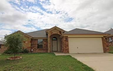 Main picture of 2503 Traditions Dr