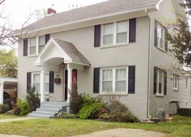 Main picture of 320 Keith St