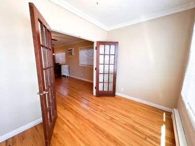Main picture of 4334 Nicollet Ave