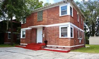Main picture of 237 E 21st St