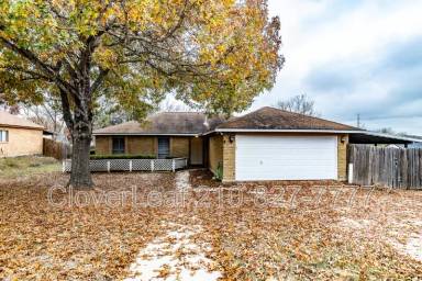 Main picture of 5017 Cherry Tree Dr