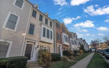 Main picture of 14528 Crossfield Way