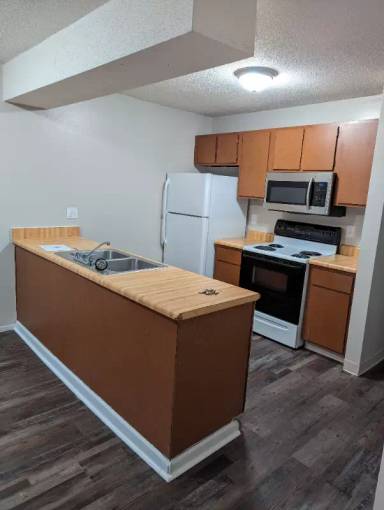 Main picture of Country Village Apartments