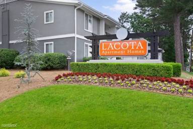 Main picture of Lucia Lane Apartments