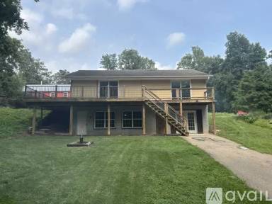 Main picture of 1145 Lancaster Pike