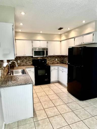 Main picture of 130 Tapique Cir