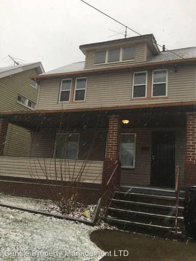 Main picture of 934 Royal Rd