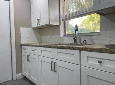 Main picture of 5332 Orange Ave