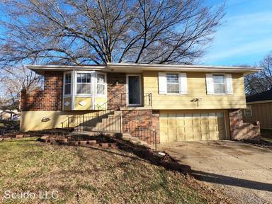 Main picture of 711 SW Merritt St
