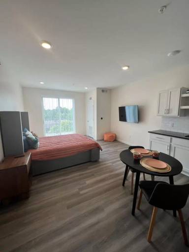 Main picture of 209 Division St