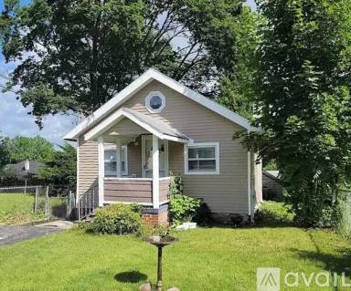 Main picture of 57 Saratoga Ave