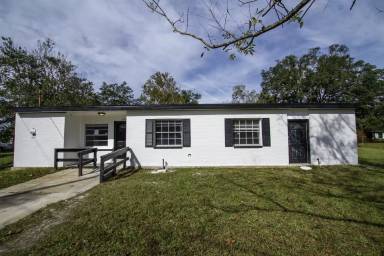Main picture of 13516 Collen Rd