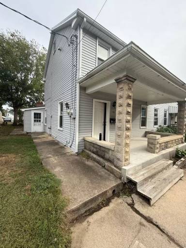 Main picture of 10 McFarland St