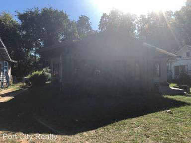Main picture of 1407 W Kirby Pl