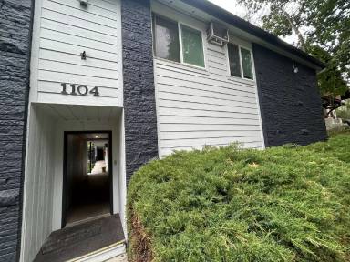 Main picture of 1104 W 7th Ave