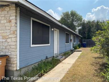 Main picture of 7107 Carver Ave