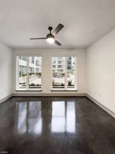 Main picture of 1920 Houston Ave
