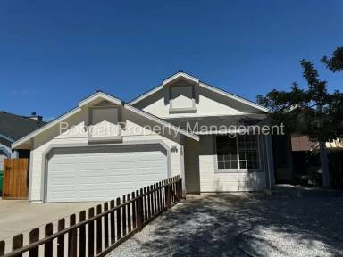 Main picture of 326 Sandalwood Dr