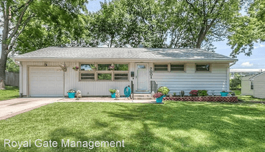 Main picture of 7001 Hadley St