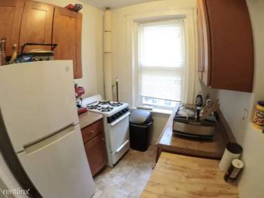 Main picture of 1450 Commonwealth Ave