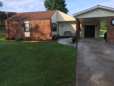 Main picture of 301 Olsen Dr