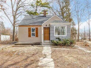 Main picture of 17550 Fielding St