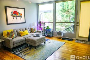 Main picture of 900 Eudora St