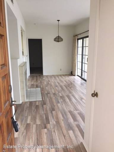 Main picture of 1281 Franciscan Ct
