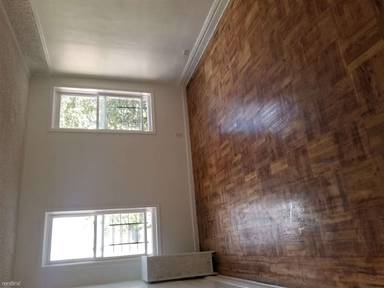 Main picture of 2752 Barnes Ave