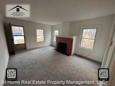Main picture of 1219 Grand St